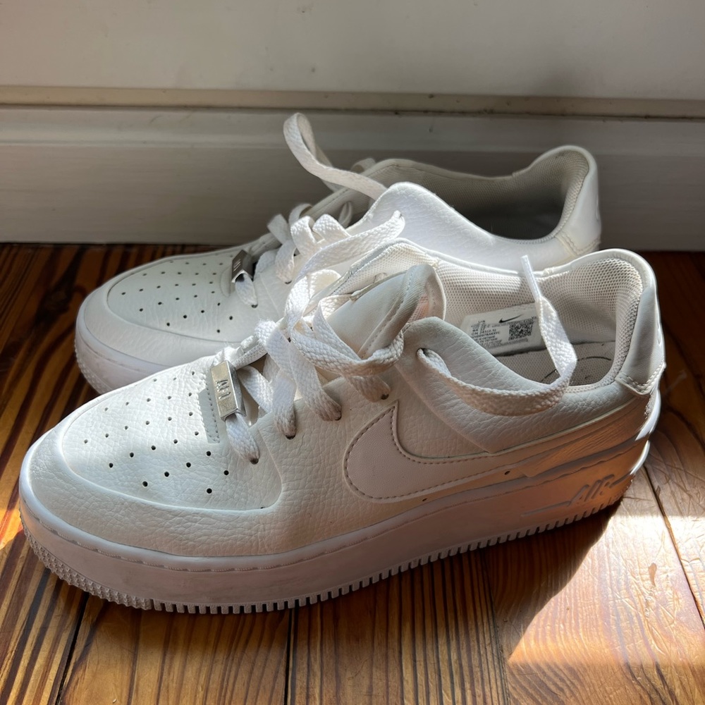 Nike Air Force 1 - women’s. 7.5
